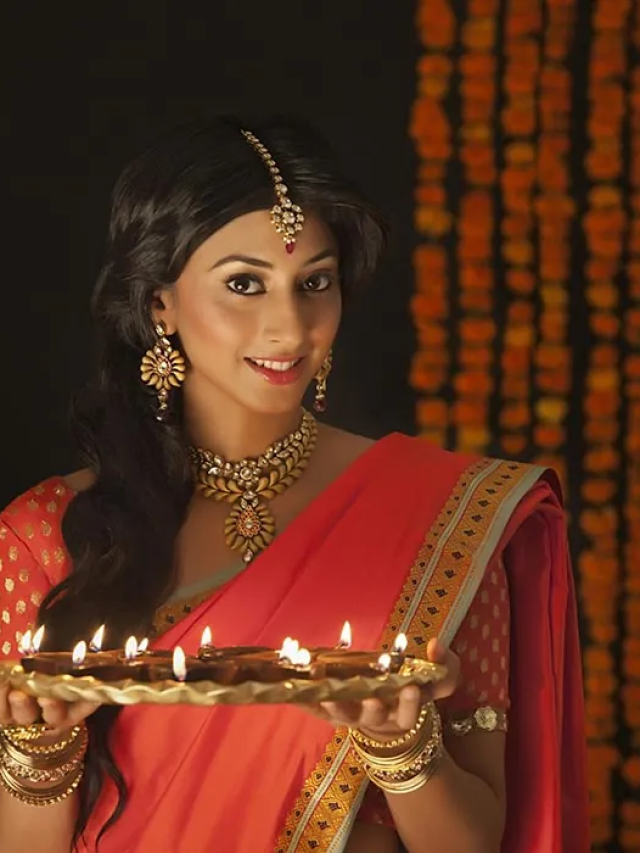 A Diwali Makeup Guide: Choosing the Perfect Look for the Festival of Lights
